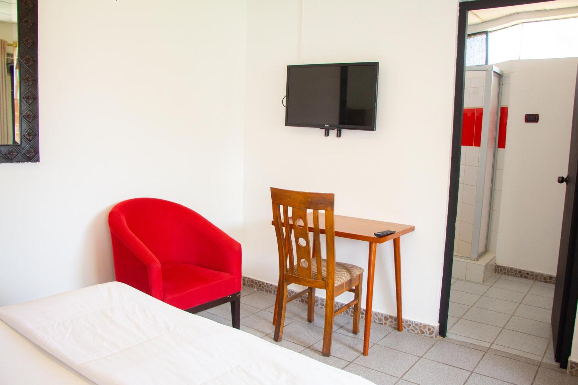 Hotel Thiago 3*