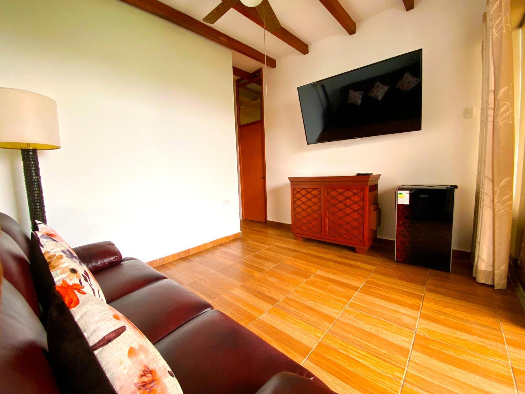 Hotel Thiago