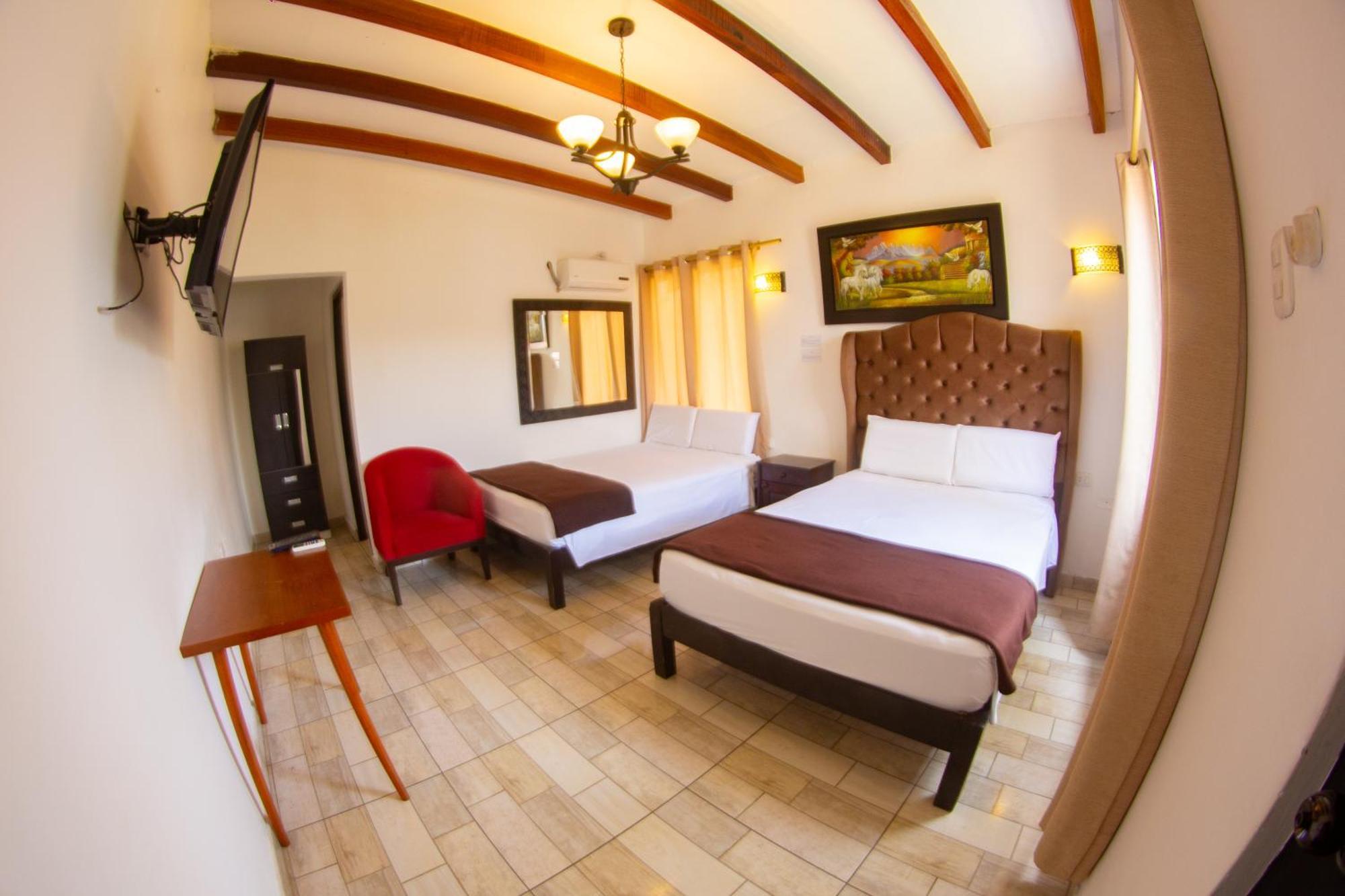 Thiago Hotel Chincha Alta